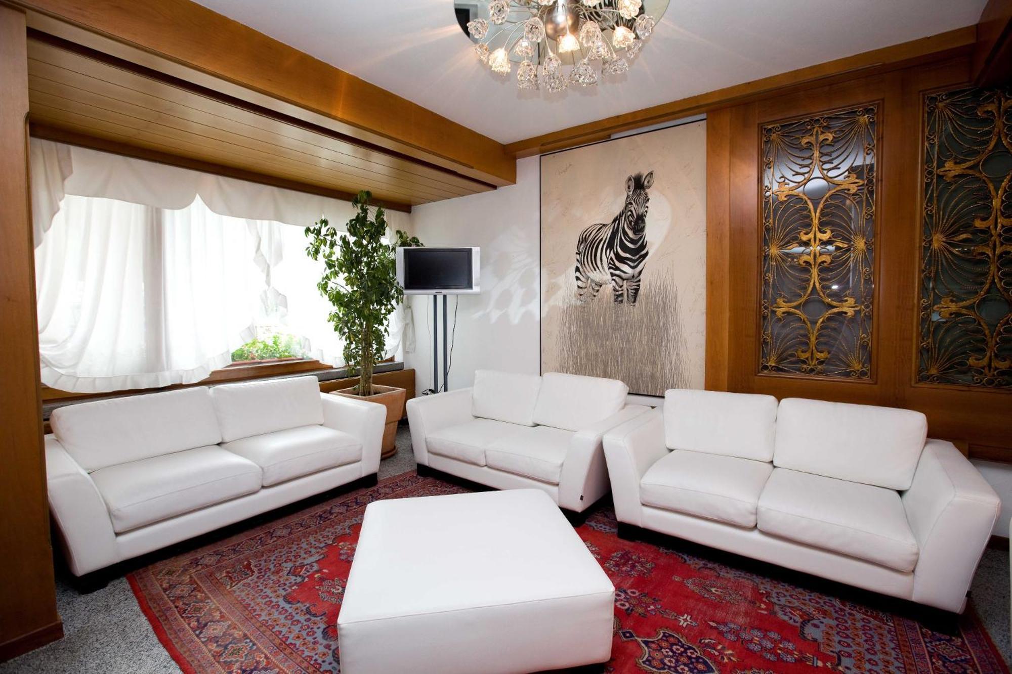 Royal Olympic Hotel Pinzolo Exterior foto